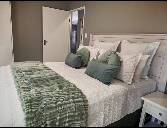 3 BEDROOM FREESTANDING FOR SALE IN SHAKASKRAAL